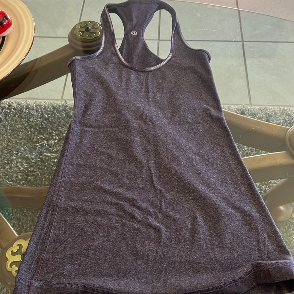 Lululemon navy tank
